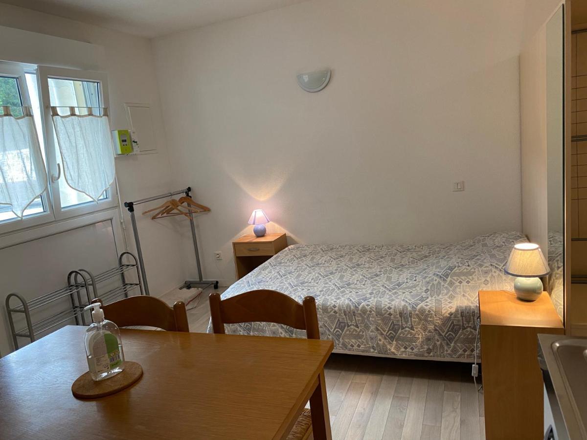 Studio Tabagnoz Apartment Premanon Luaran gambar
